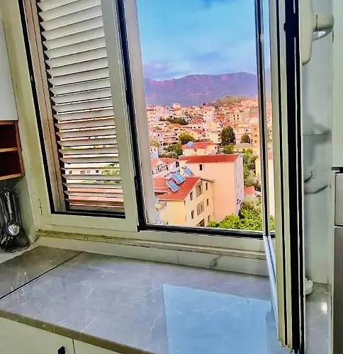 Lägenhet Avi - Daily Rent Tirana